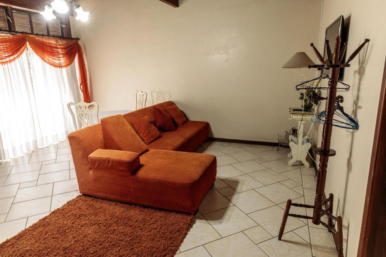 Pousada Homestay Jaragua Do Sul *